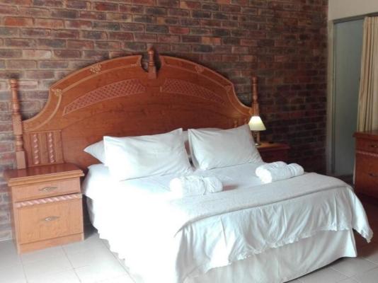 Hamba Kancane Ma-Africa Guest House - 150255