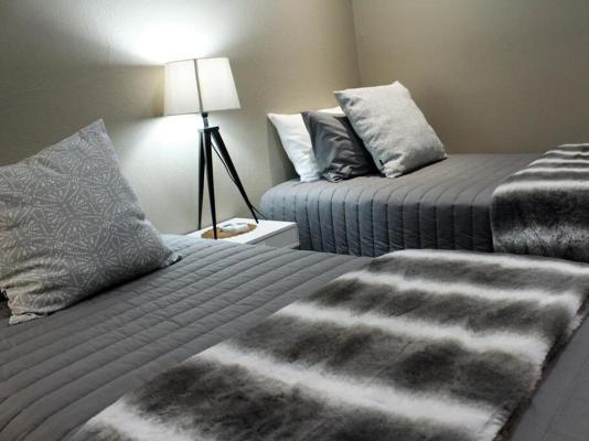 Room image 2
