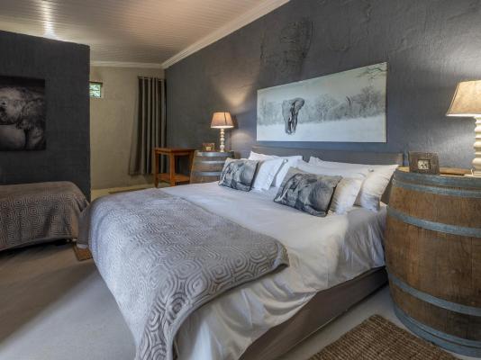 Room image 3