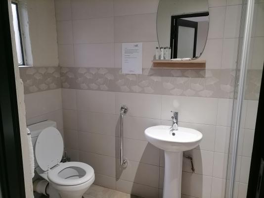 Room image 6