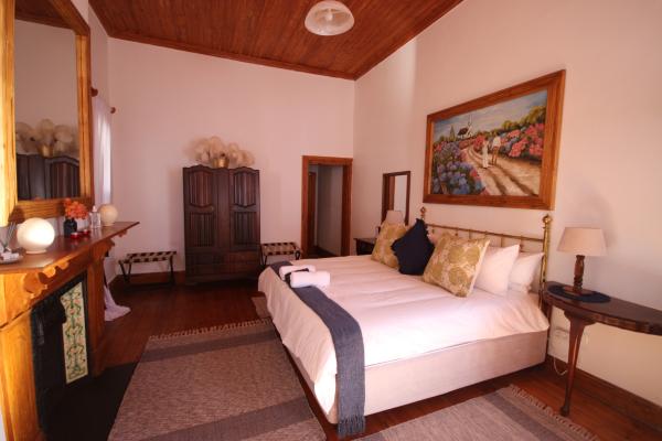 Room image 5