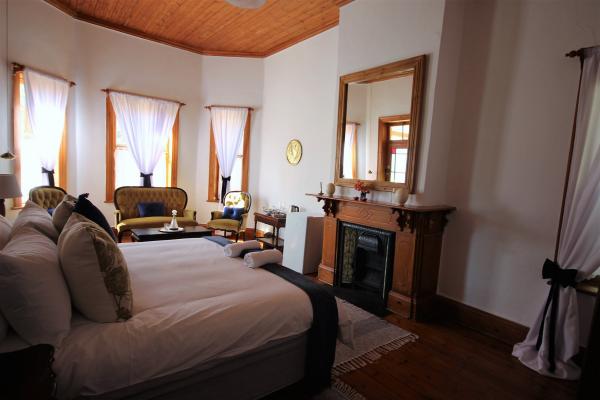 Room image 6