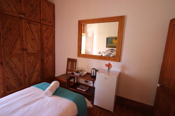 Room image 15