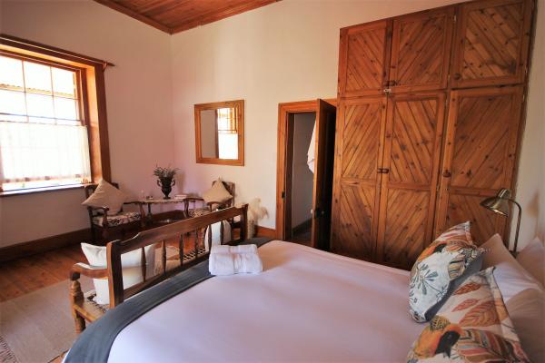 Room image 37