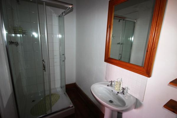 Room image 46