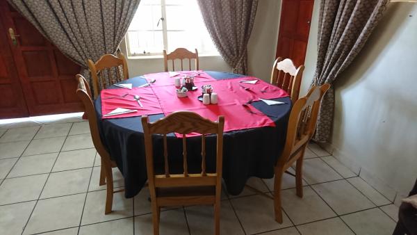 Room image 1