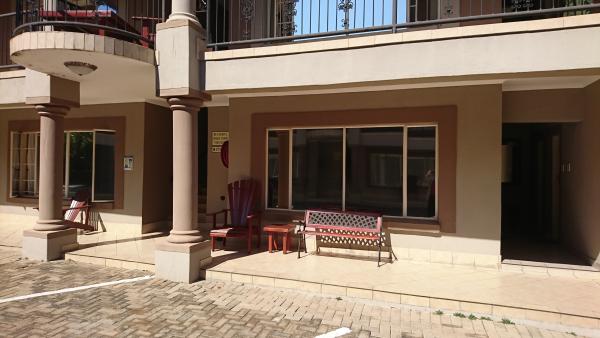 Room image 1