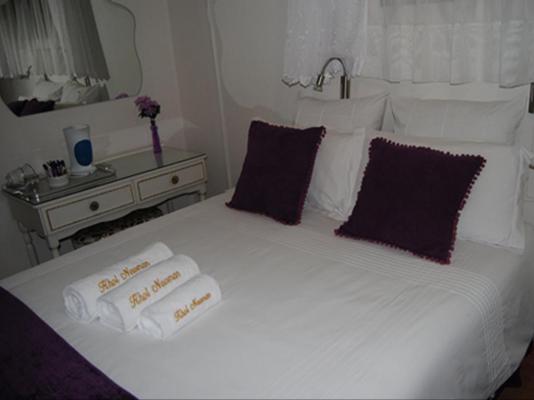 Khol Newman Bed & Breakfast - 151762