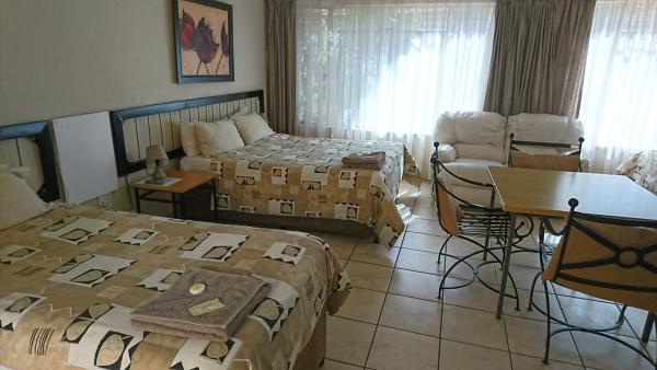 Room image 3