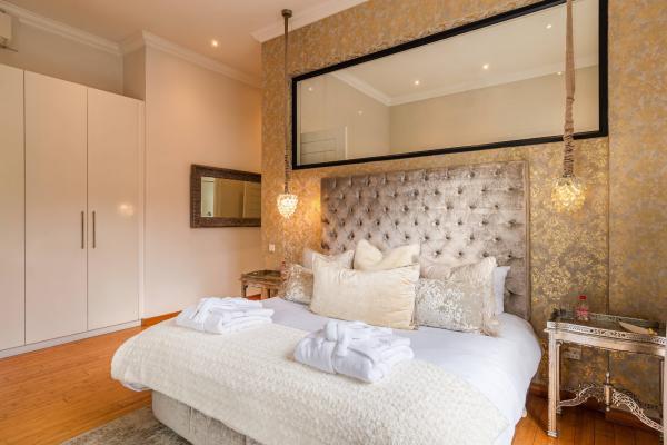 Room image 6