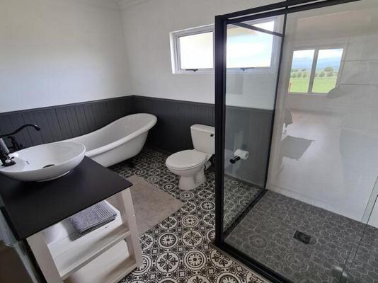 Room image 6