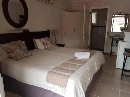 Room image 1