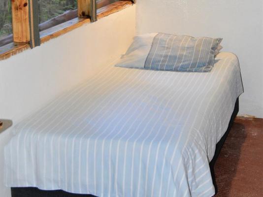 Room image 3