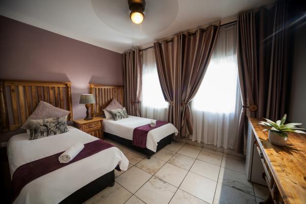 Room image 2