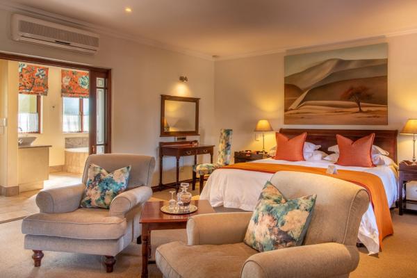 Room image 4