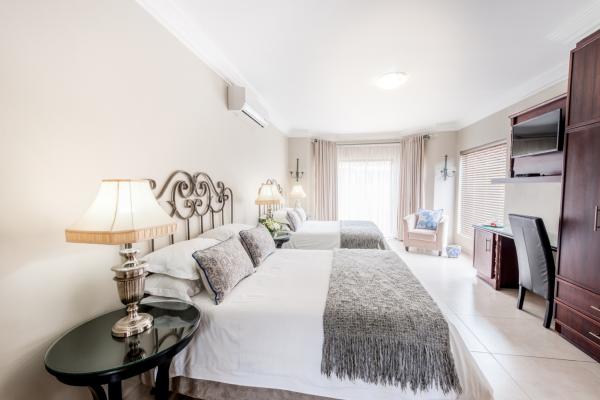 Room image 7