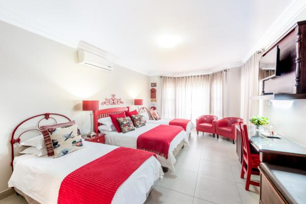 Room image 10