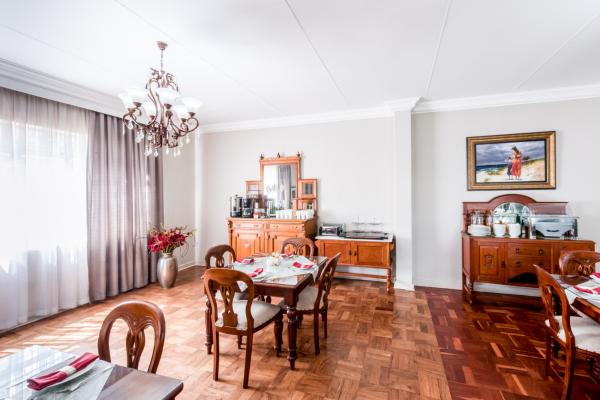 Room image 19