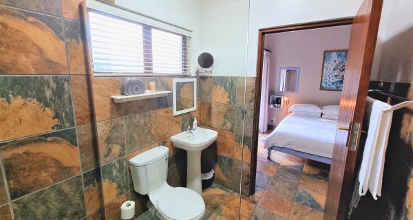 Room image 17