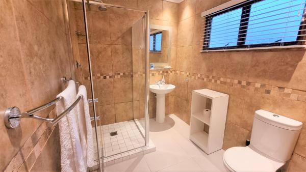 Room image 23
