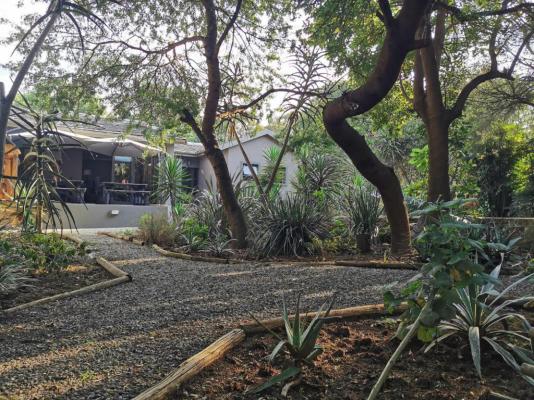 Aerotropolis Guest Lodge - 154296