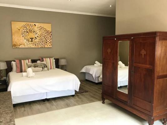 Room image 1