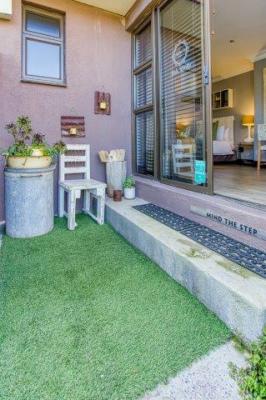 Rustic Wonder Luxury Suite with Terrace