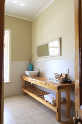 Room image 1