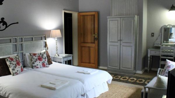 Room image 7