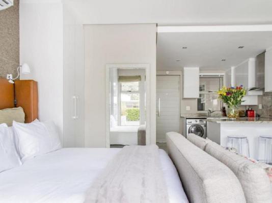 Room image 7