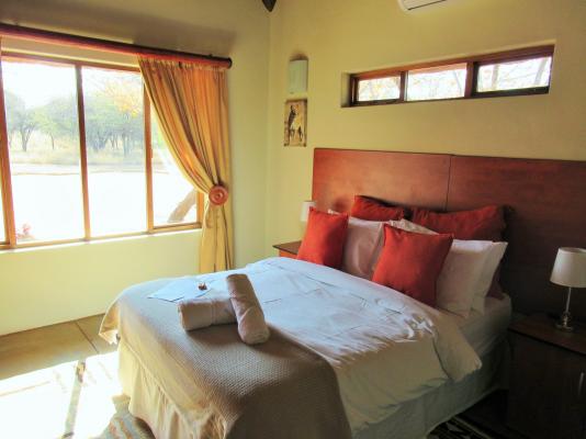 Siyaya Bush Lodge