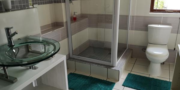 Room image 3