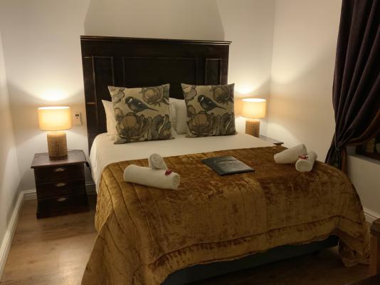 Room image 4