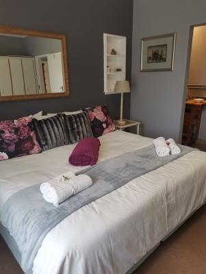 Room image 2