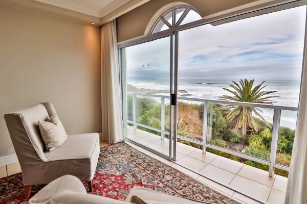 Hermanus Beachfront Lodge - 157407