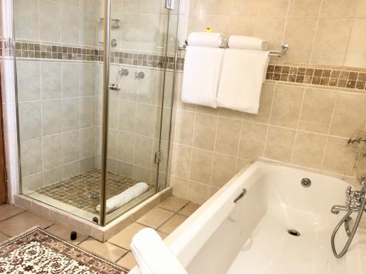 Room image 11