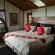 Loerie cottage bedroom