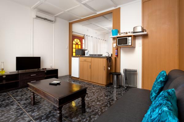 Room image 3