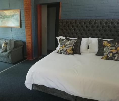 Room image 3