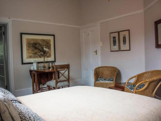 Room image 8