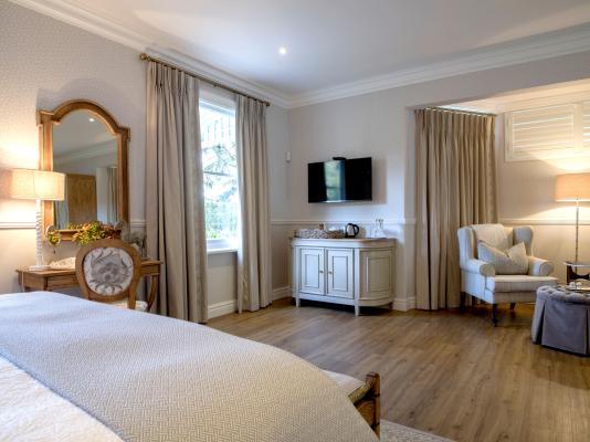 Room image 3