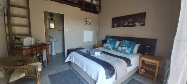 Room image 3