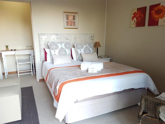 Room image 5