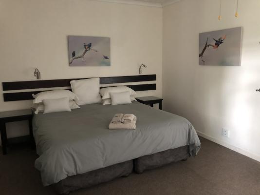 Room image 3
