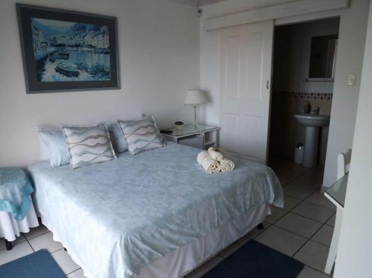 Room image 3