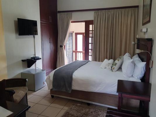 Room image 3