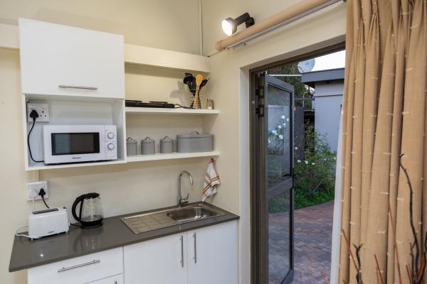 Glen Maine Guest House - 162037