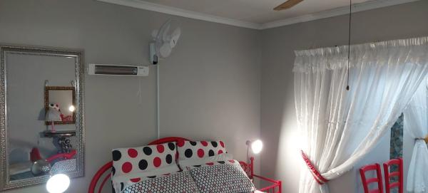 Room image 2