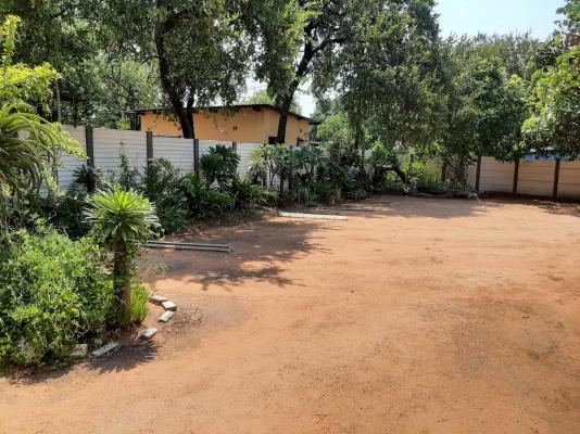 Elephant Walk Guesthouse - 163353