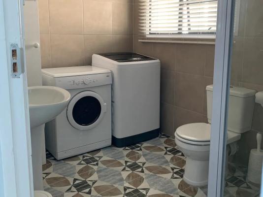 Room image 3